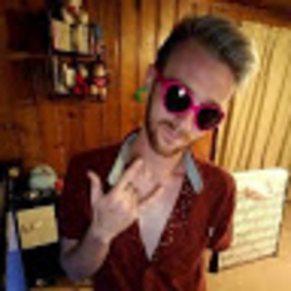 Meet your Posher, William - Picture 1 of 1